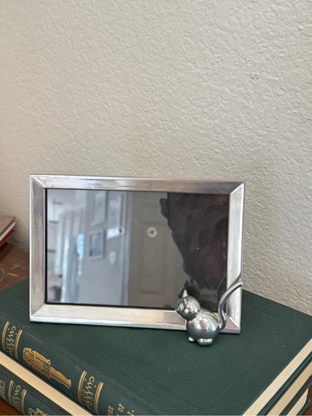 MCM Chrome Silver Cat Accent Picture Frame Holds 4 × 6 inch photo